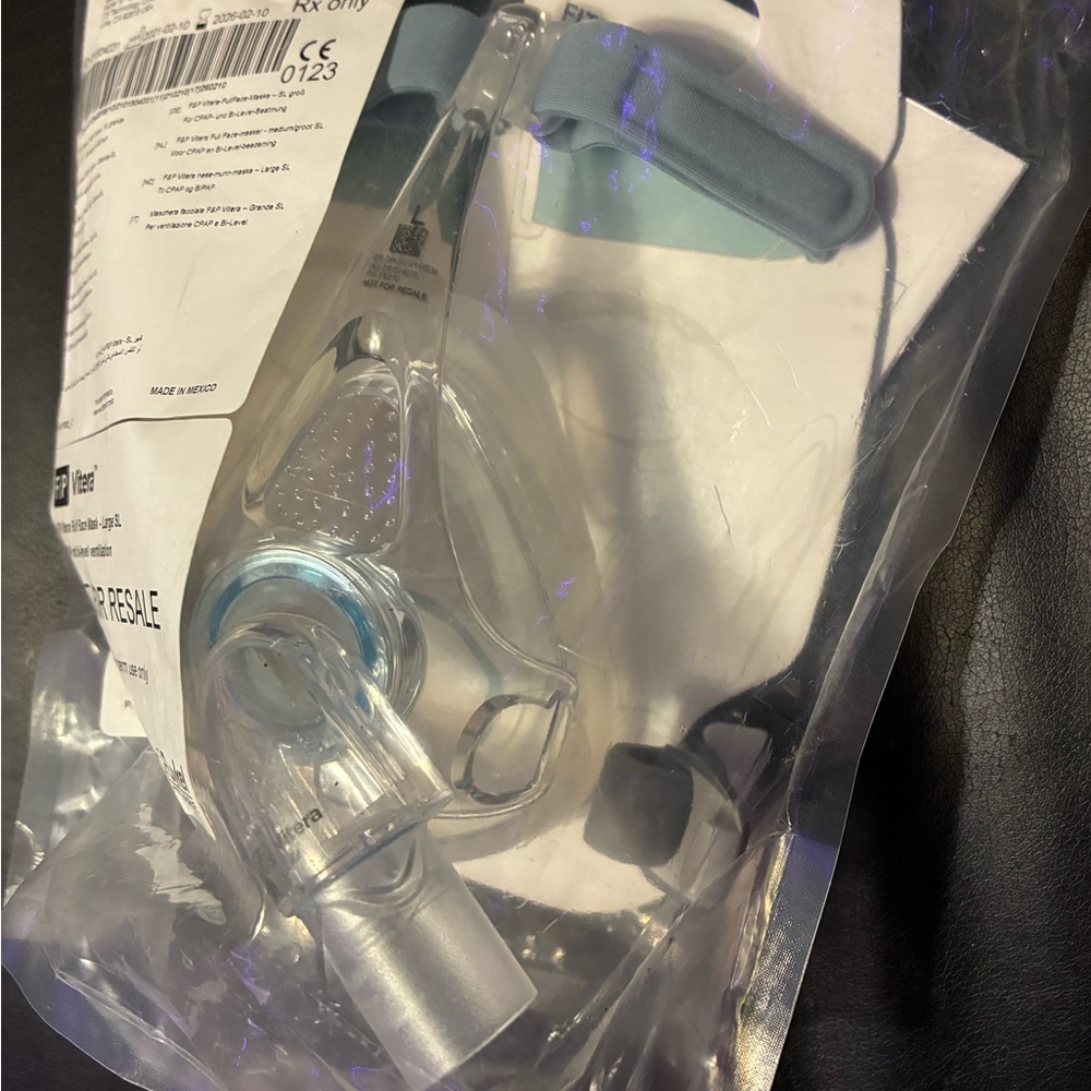 Vitera Full Face Mask with Headgear (VIT1LSL) – Brand New